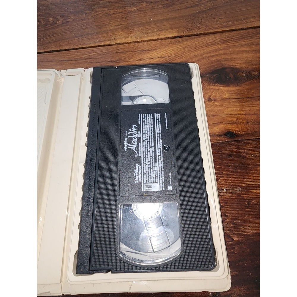 Aladdin Walt Disney Black Diamond The Classics VHS‎ Movie - Picture 2 of 3